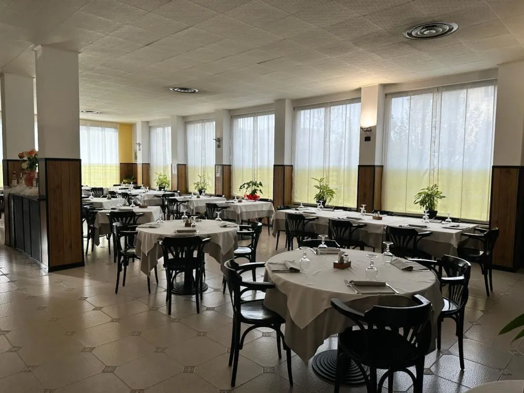 Ristorante al Mottarone restaurant in Laveno