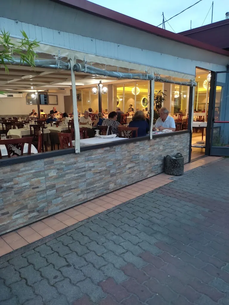 Ristorante Pizzeria Il Giardino D'Oriente restaurant in Lentate sul Seveso