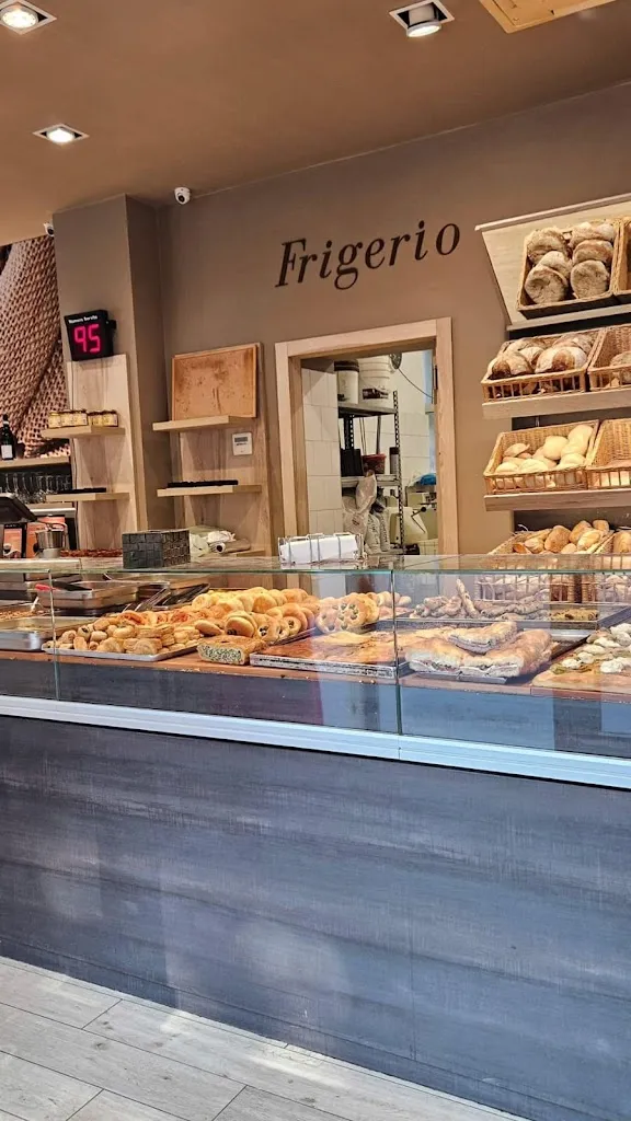 Paulette Di Barbie_Forneria Frigerio Edoardo Maria_Lesmo_review