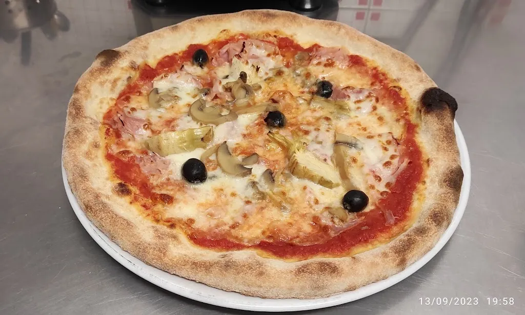 Pizzeria Il Veliero_Lesmo_slider_image_3