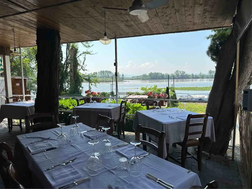 Ristorante Le Rubinie del Po_Linarolo_slider_image_1