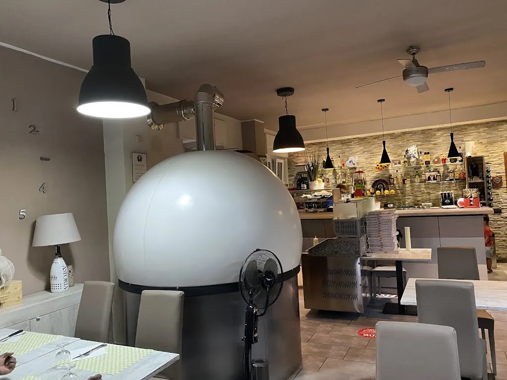 Jay_Bar Pizzeria Osteria 1911 - Limido Comasco (co)_Limido Comasco_review