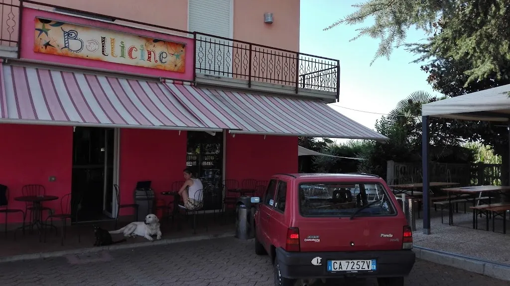 Bollicine Bar Cafe' restaurant in Limido Comasco