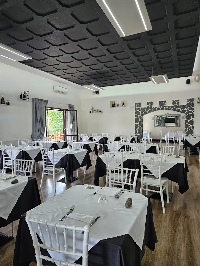 Ristorante-Pizzeria Il Riccio D'oro restaurant in Limido Comasco