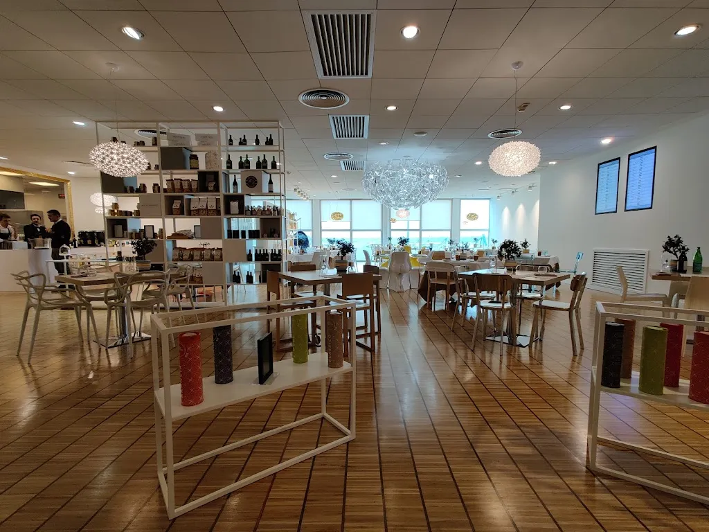 Michelangelo Bistrò & More restaurant in Linate