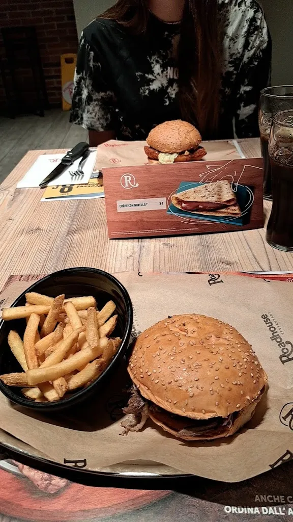 Jesse Noest_ROADHOUSE RESTAURANT COMO LIPOMO_Lipomo_review