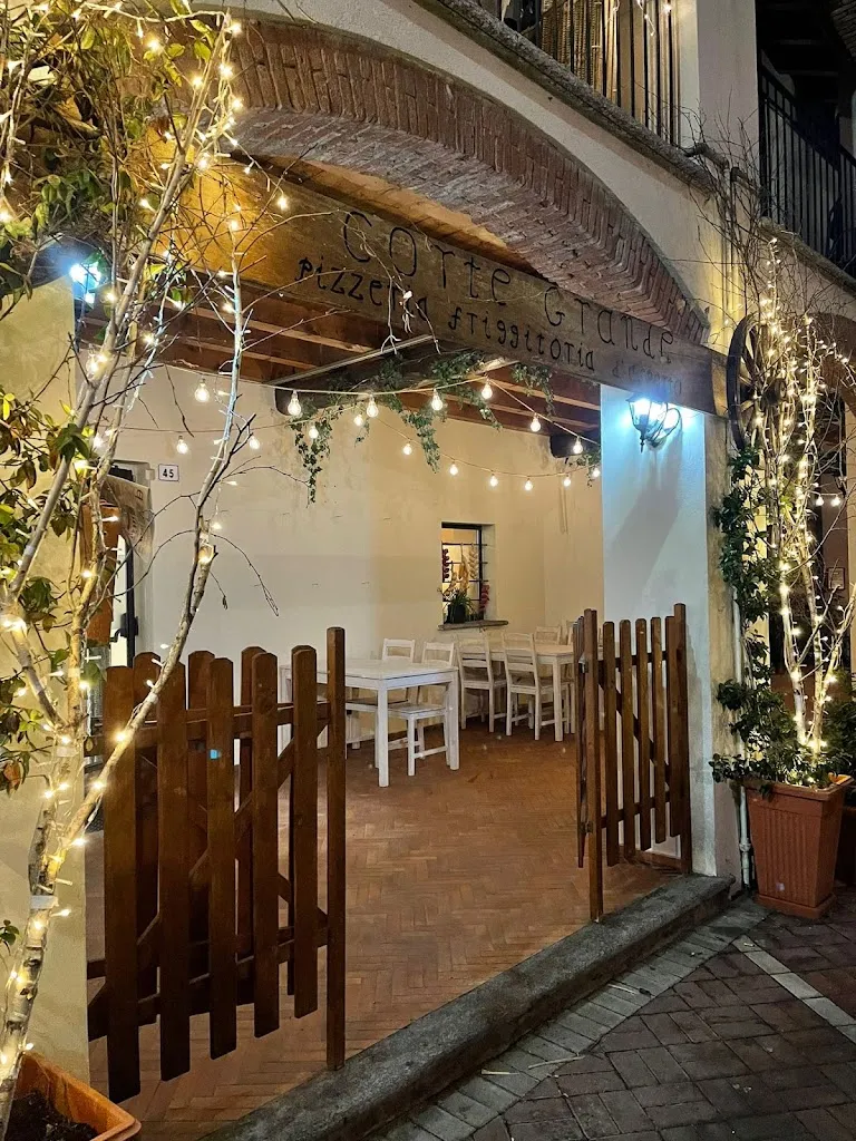 Corte Grande_Lipomo_slider_image_1