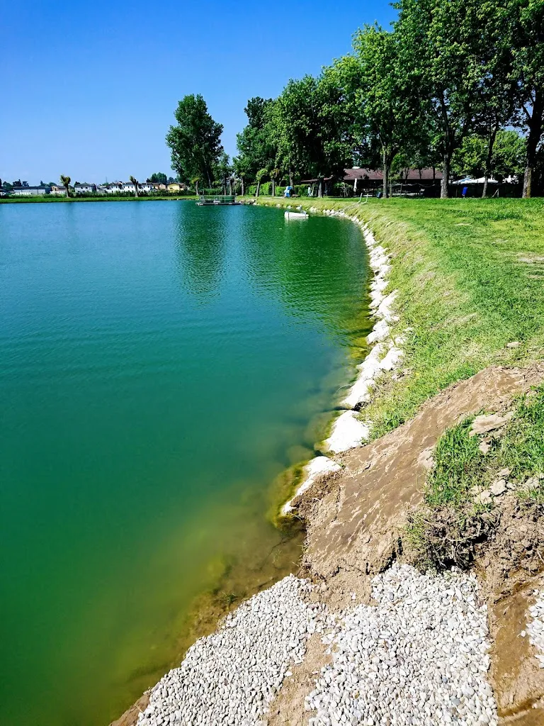 J Cafe' Lago Venere_Livraga_slider_image_3