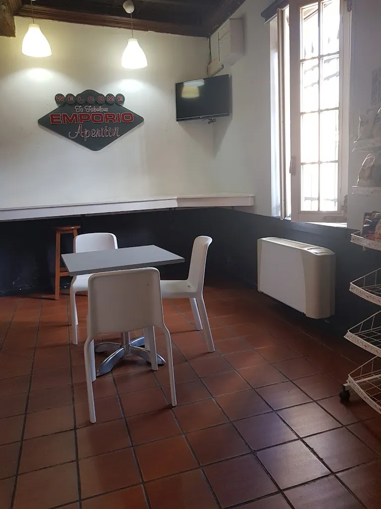 Bar Emporio_Livraga_slider_image_1