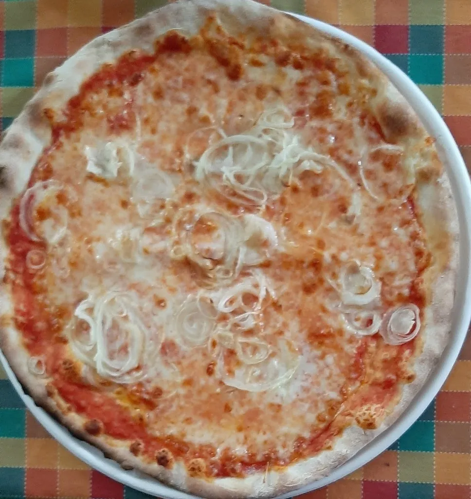 Speedy pizza livraga restaurant in Livraga