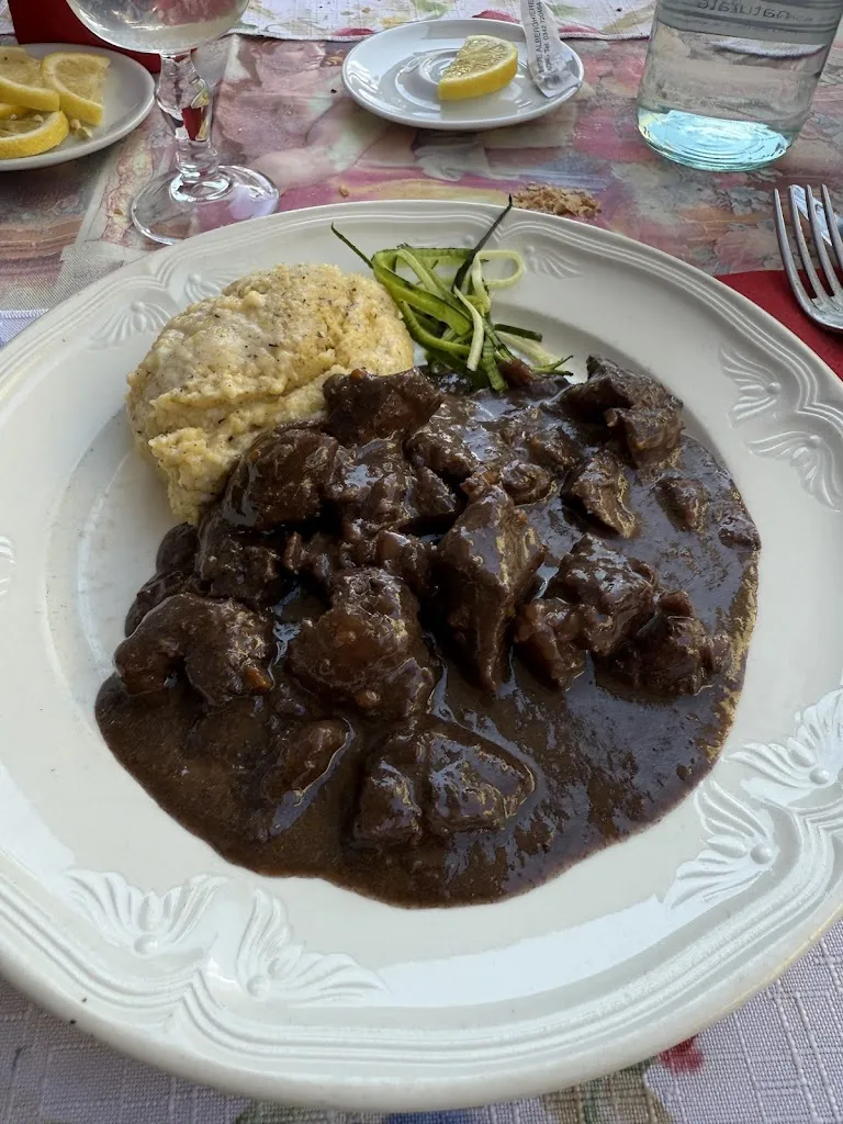 Ristorante Pizzeria Cervo_Livigno_slider_image_3