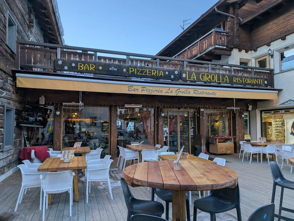Ristorante Pizzeria La Grolla restaurant in Livigno