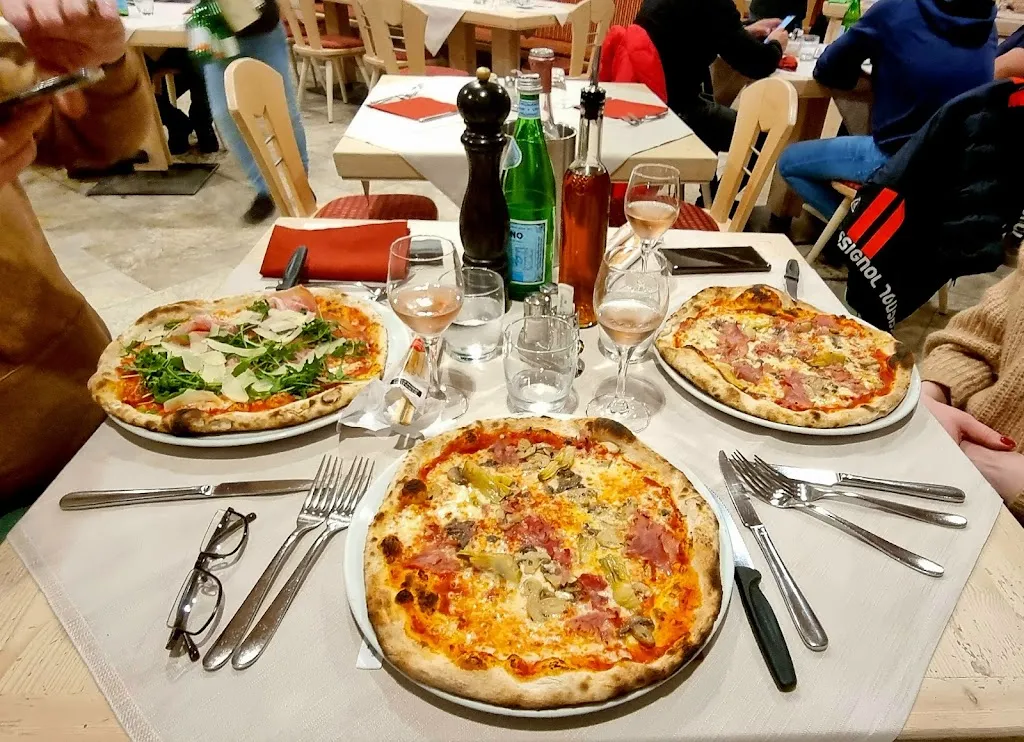 Bar Ristorante Cànoa_Livigno_slider_image_2