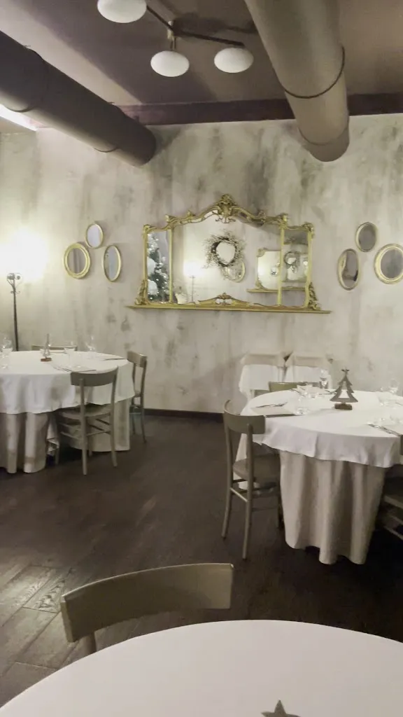 Cascina Moro_Locate di Triulzi_slider_image_2