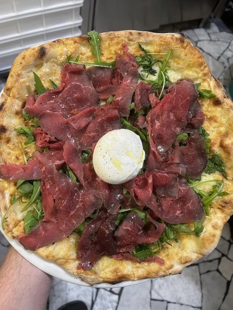 80 Pizza_Locate di Triulzi_slider_image_3