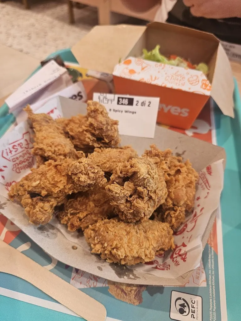 Erlinda Mirano_Popeyes Famous Louisiana Chicken_Locate di Triulzi_review
