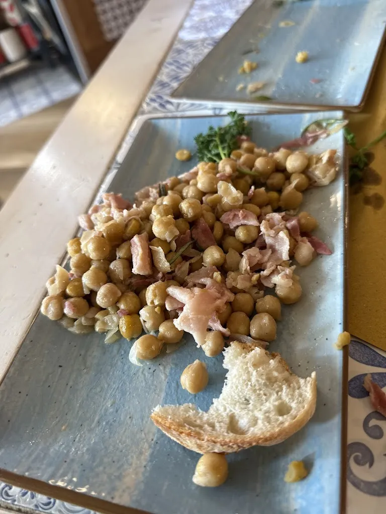 Cinzia Piroli _Rossopomodoro Scalo_Locate di Triulzi_review