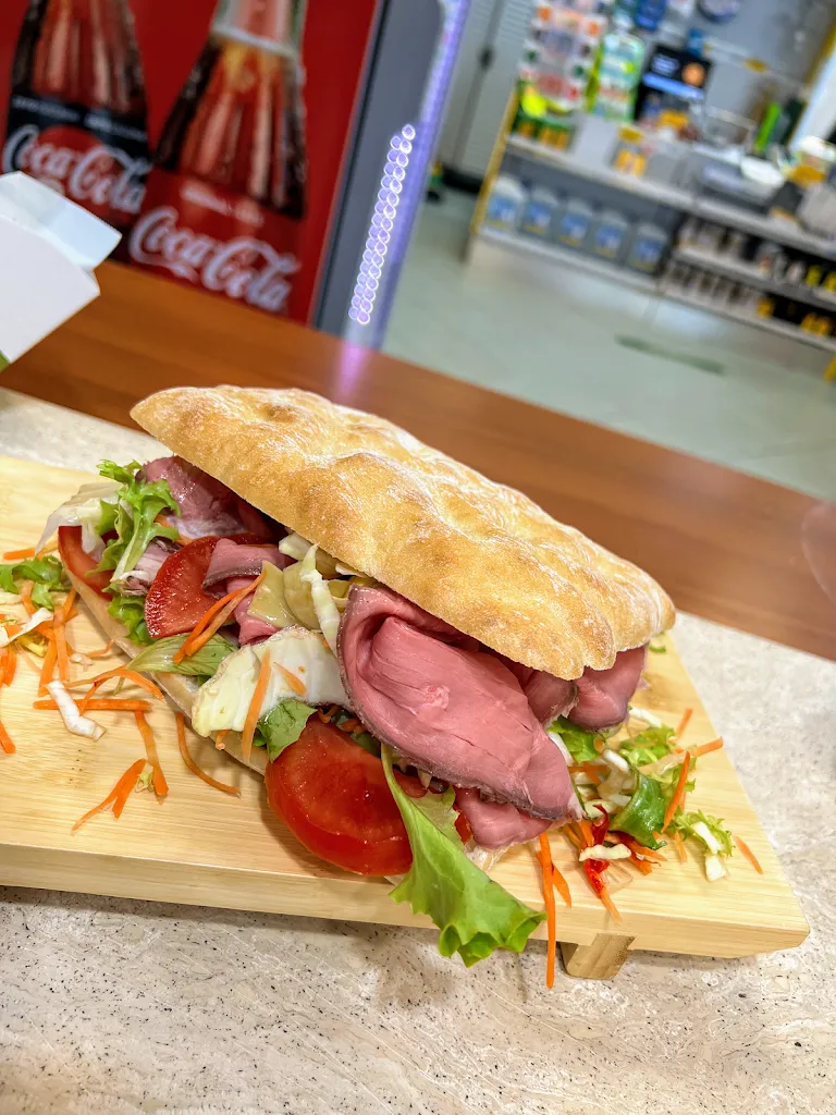 Eni Station_Locate di Triulzi_slider_image_3