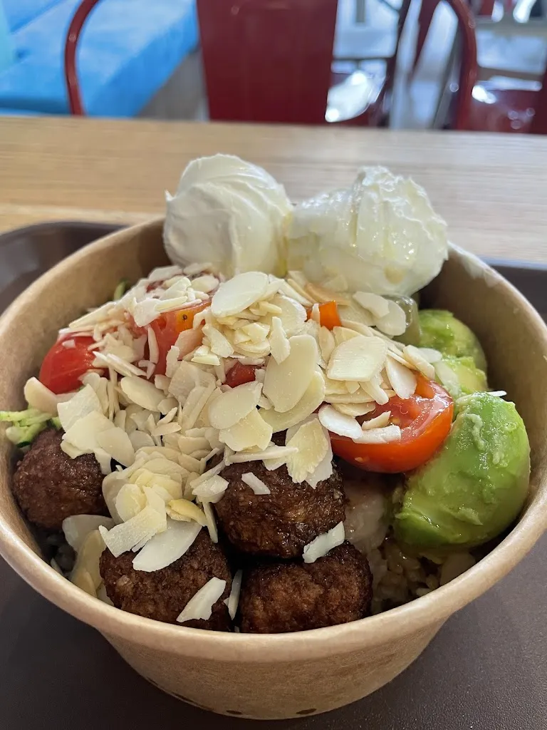 F S_I love poke_Locate di Triulzi_recensione