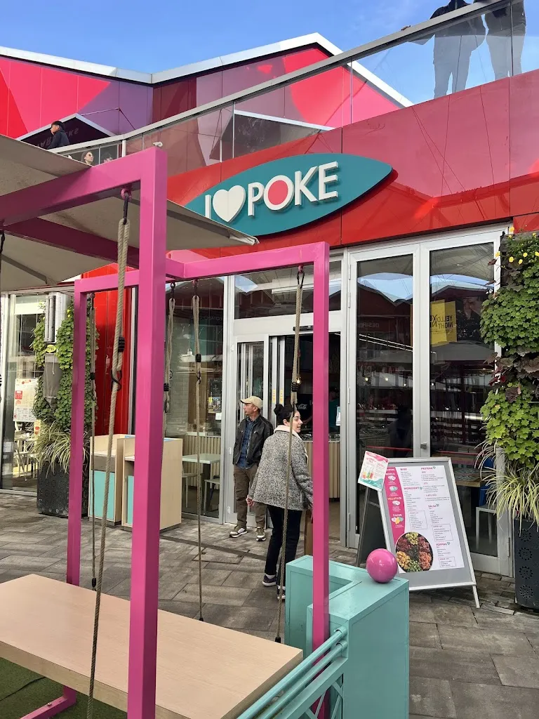 I love poke restaurant in Locate di Triulzi
