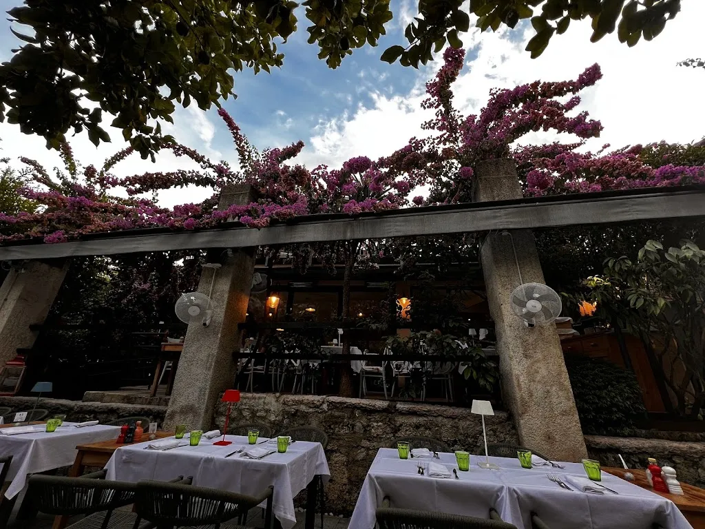 HOSTARIA AL BUONGUSTO_Limone sul Garda_slider_image_3