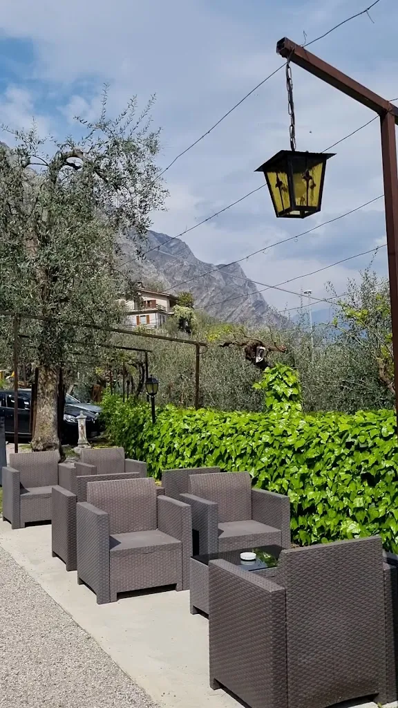 Osteria Da Livio_Limone sul Garda_slider_image_2