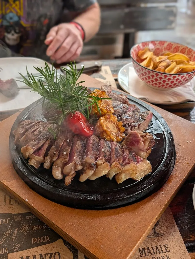 Vicky O'Donnell_Buffalo - Steak house & Pizza_Limone sul Garda_review
