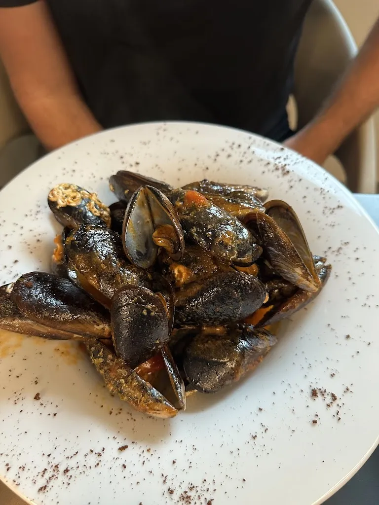 Louise Dominey_bestOne Ristorante Pizzeria_Limone sul Garda_review