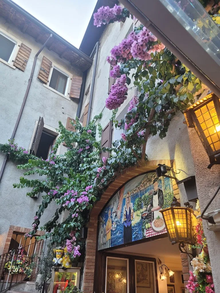 Katarzyna Mrozik-Majkowska_Bar Spaghetteria Da Titano Di Fort Enea_Limone sul Garda_recensione