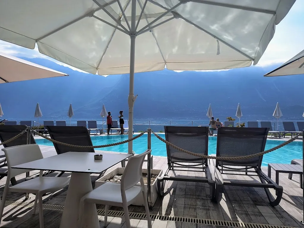 Mamba Beach_Limone sul Garda_slider_image_3