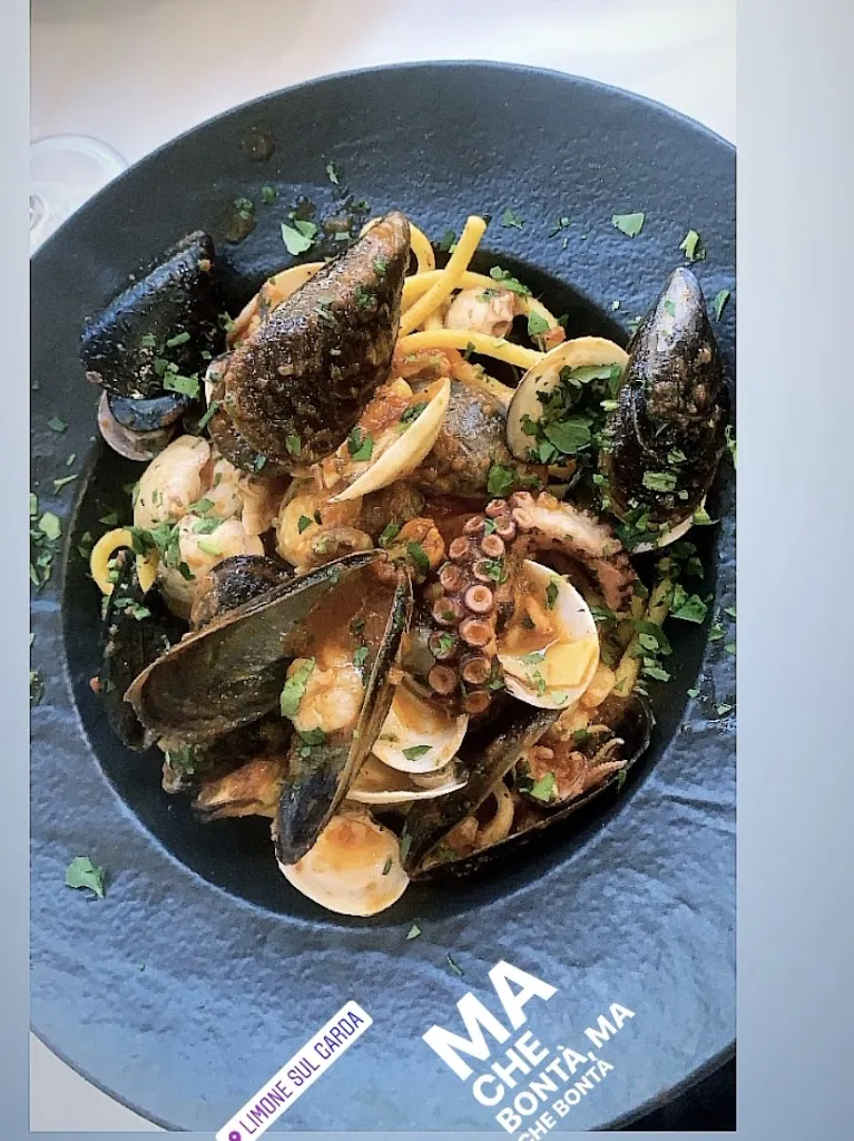 Jacky_Limone sul Garda_slider_image_3