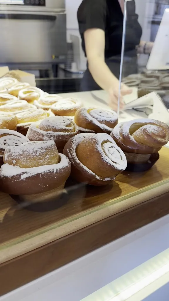 Molo Al Buongusto_Limone sul Garda_slider_image_2