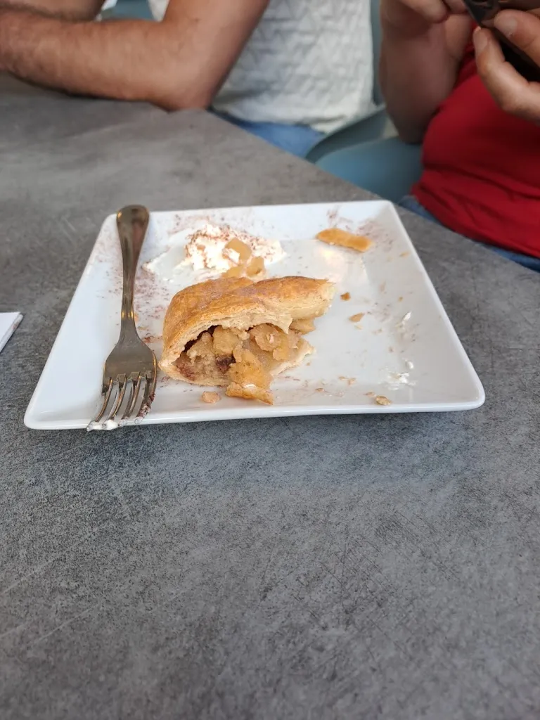 Gabriel Kornaś_Ristorante con terrazzo_Limone sul Garda_Bewertung