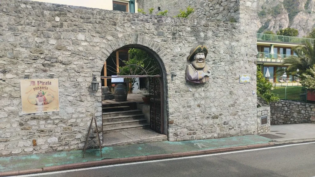 Al Pirata_Limone sul Garda_slider_image_3