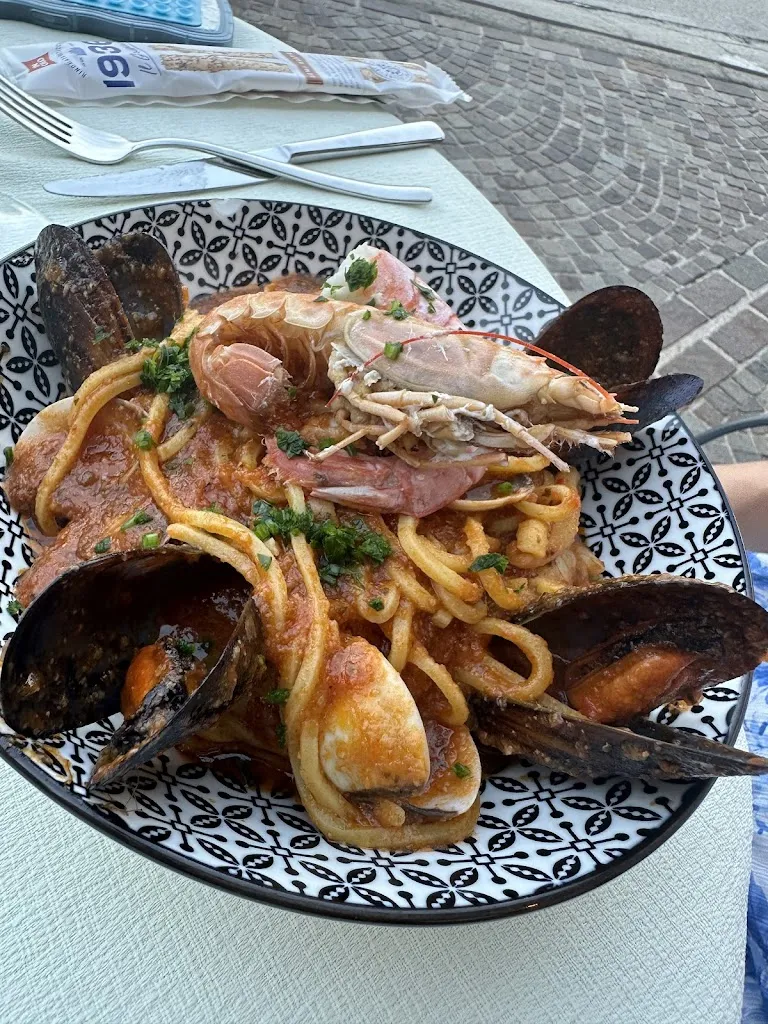 Keegan Cloutier_Hotel Villa Belvedere_Limone sul Garda_review