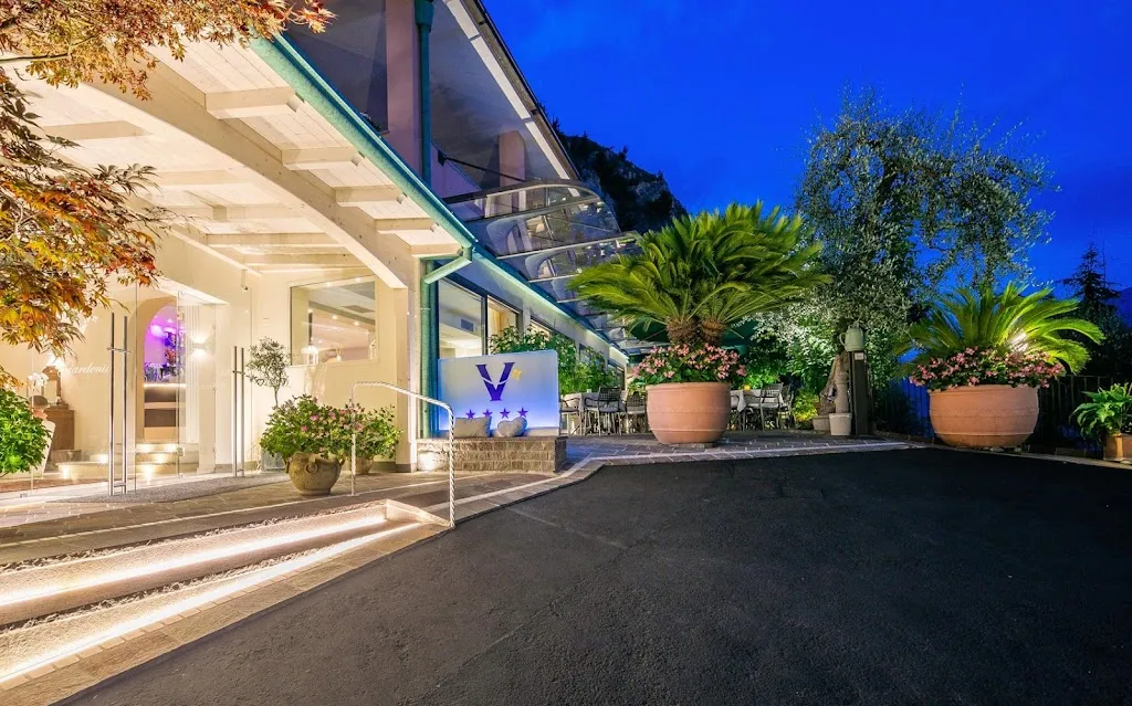 Relax Hotel La Gardenia and Villa Oleandra_Limone sul Garda_slider_image_1