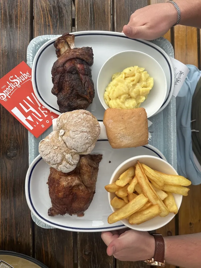 Alba Mustafaj_Speck Stube l’originale - Malcesine_Limone sul Garda_review