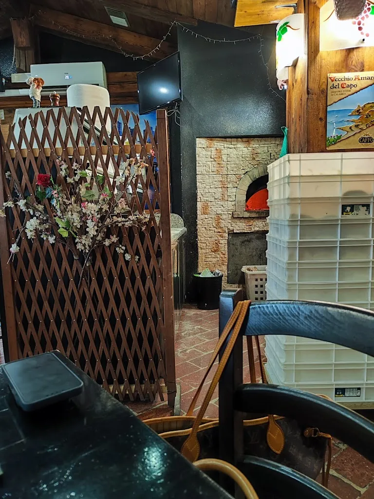 Raffaele Testera_Black Crystal Pizzeria LoungeBar e Disco Pub_Lodi Vecchio_review