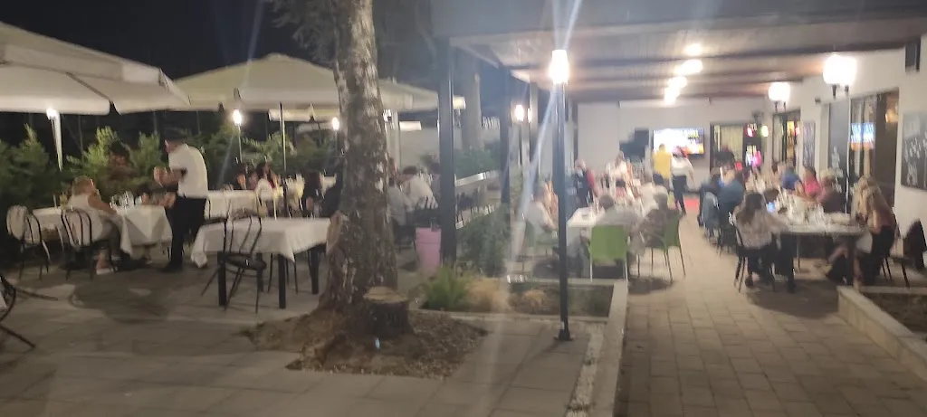 Eugenio Sivieri_Laus Cafè 26855_Lodi Vecchio_review