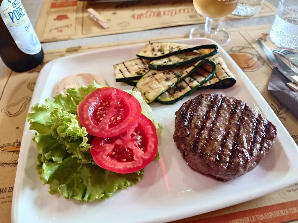 Sarah Andris_Burmet_Lomazzo_review