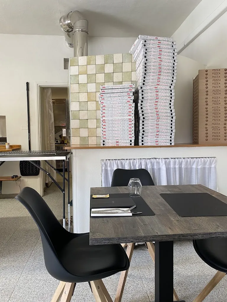 Pizzeria Da Leo restaurant in Lomello