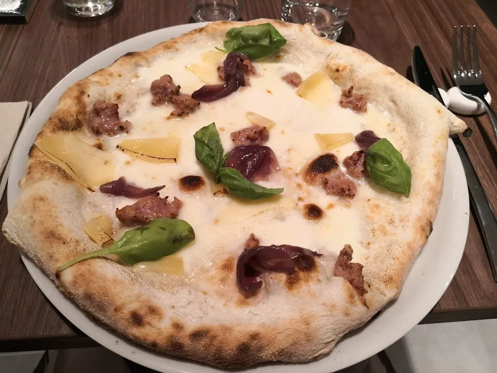 SIMONA PUDDU_Distinto Pizza Atelier_Bitetto_review