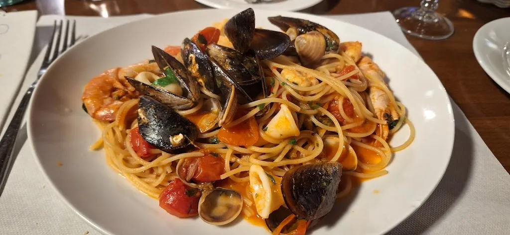 Gianfranco Marchetti_Le colonne -Ristorante-Pizzeria-Bar_Lonate Pozzolo_recensione