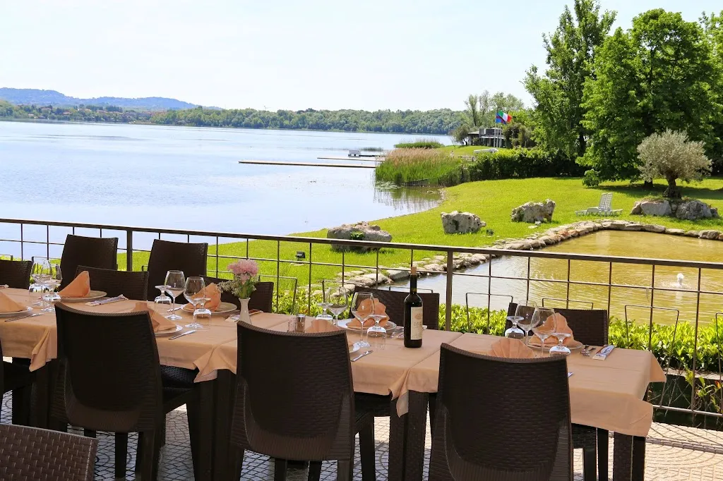 Ristorante Pizzeria K13 restaurant in Longone al Segrino