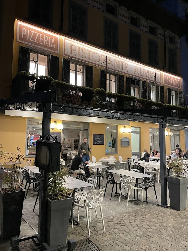 Kuba Karlinski_Ristorante Pizzeria Bar ALMICI_Lovere_review