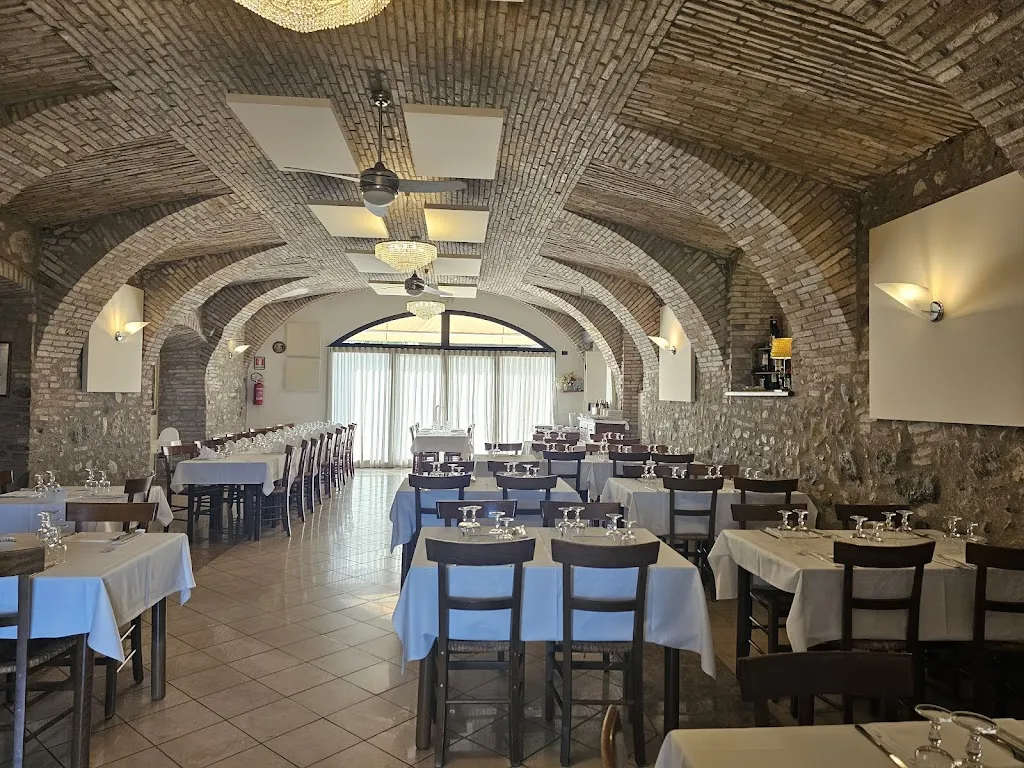 Agriturismo Al Fenil restaurant in Lonato