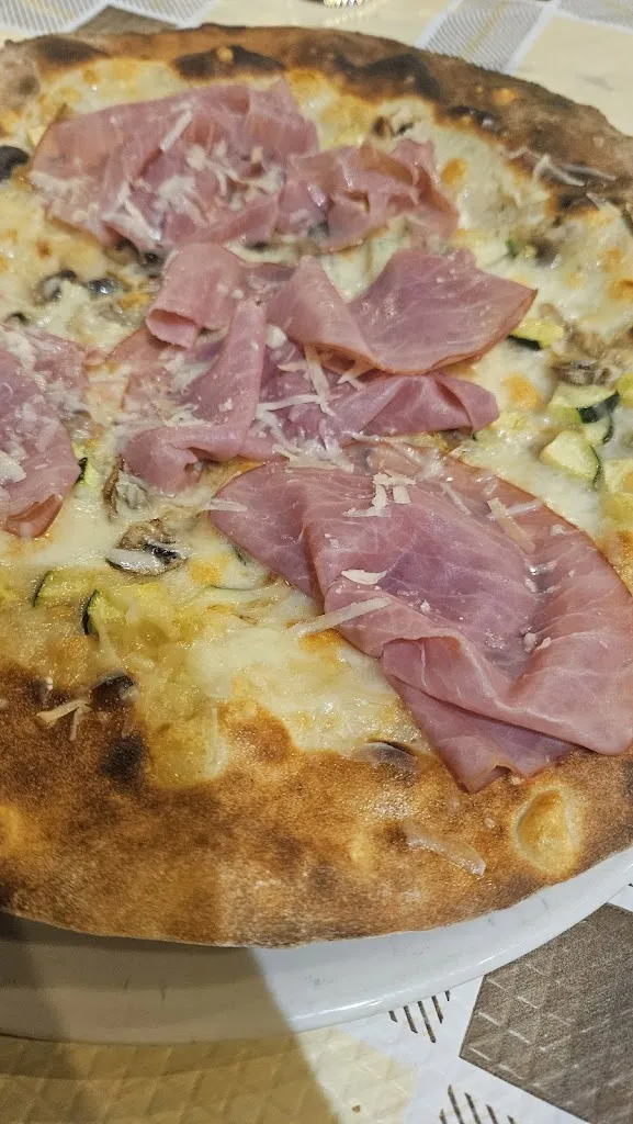 Daniela Bitetto_La Cornice Perfetta_Bitetto_review