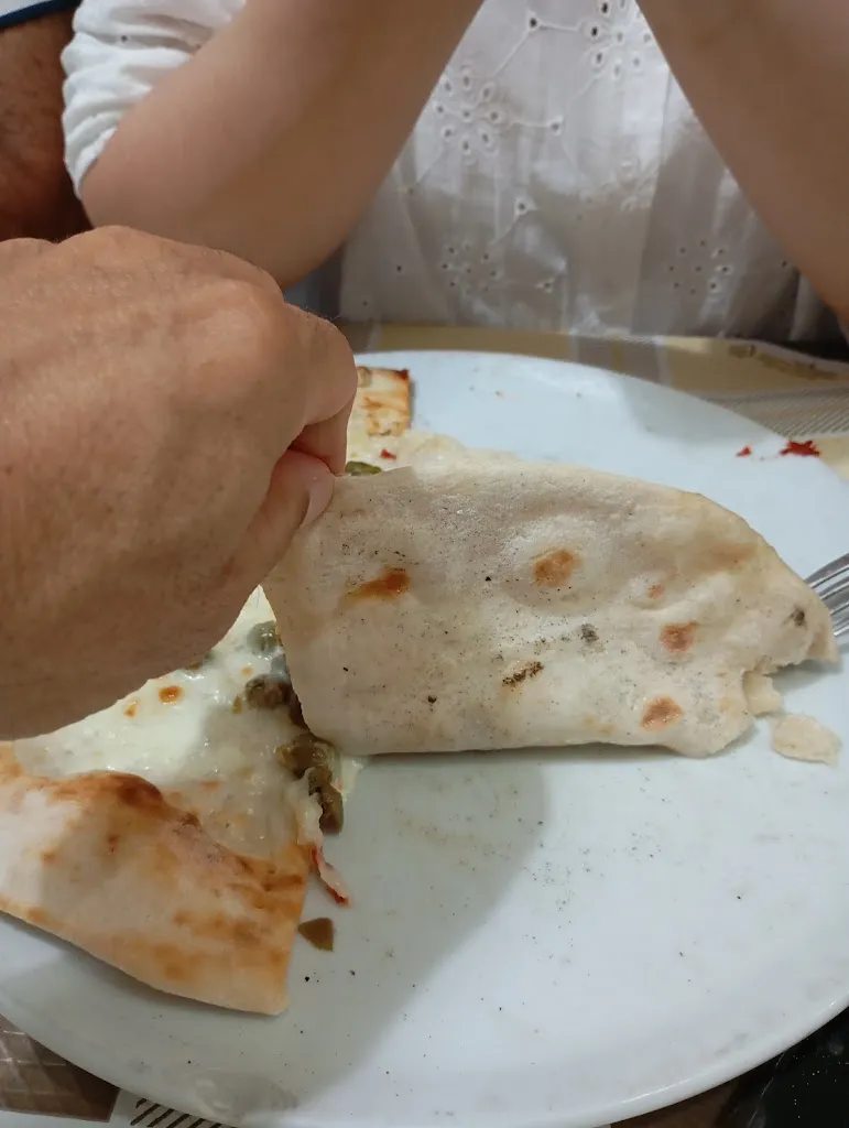 Domenico Gisonda_La Cornice Perfetta_Bitetto_review