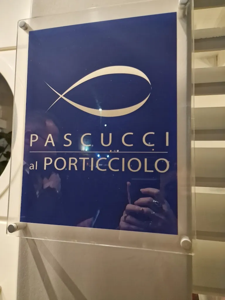 Elizabeth_Pascucci al Porticciolo_Lozio_review