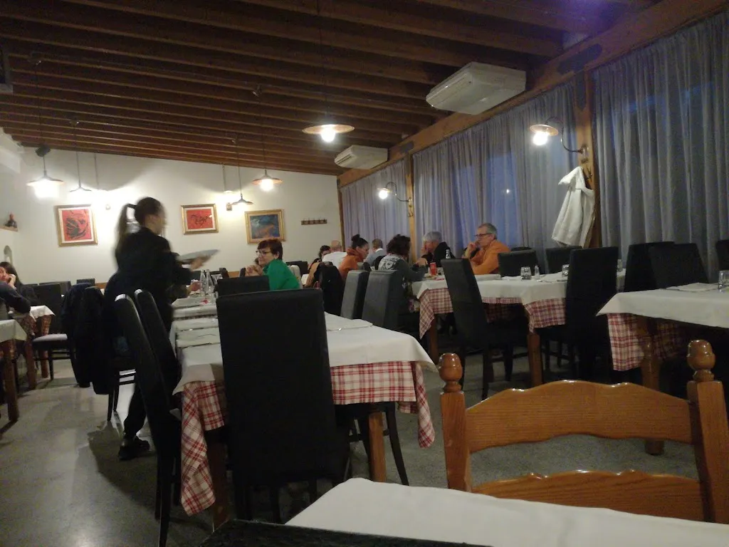 Ristorante S. ANTONIO restaurant in Ludriano